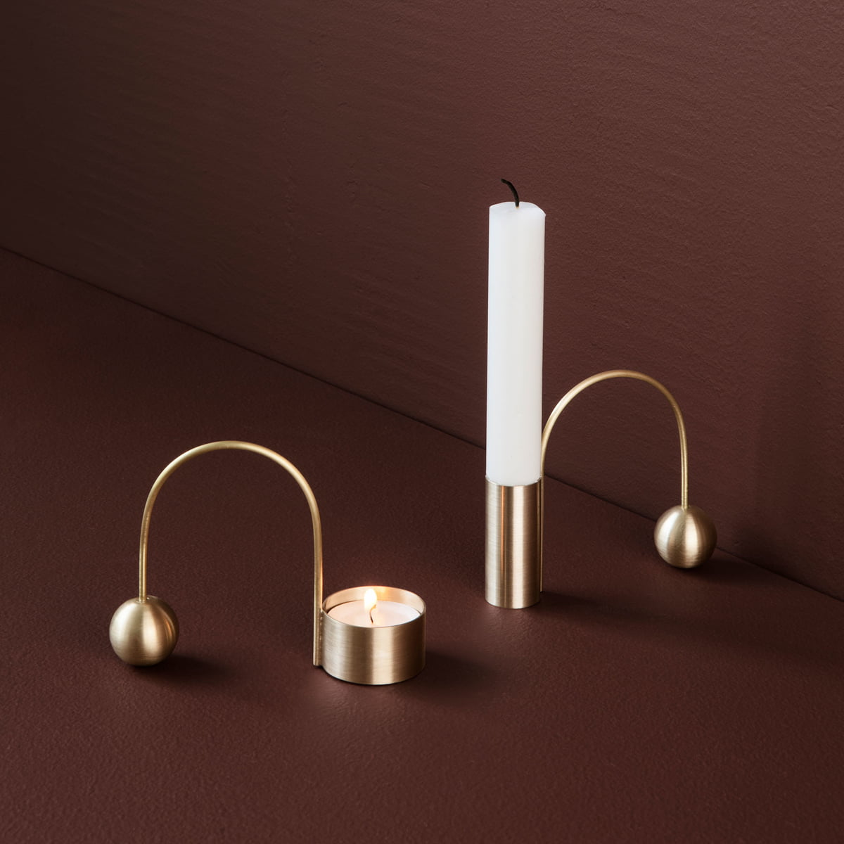 Balance Teelichthalter von ferm Living edel weiss
