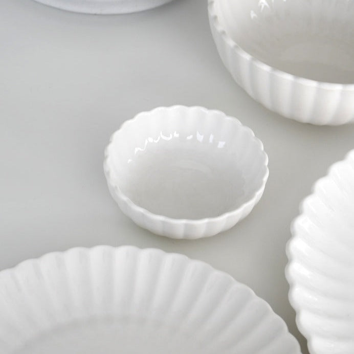 Flora Schale von Storefactory edel weiss