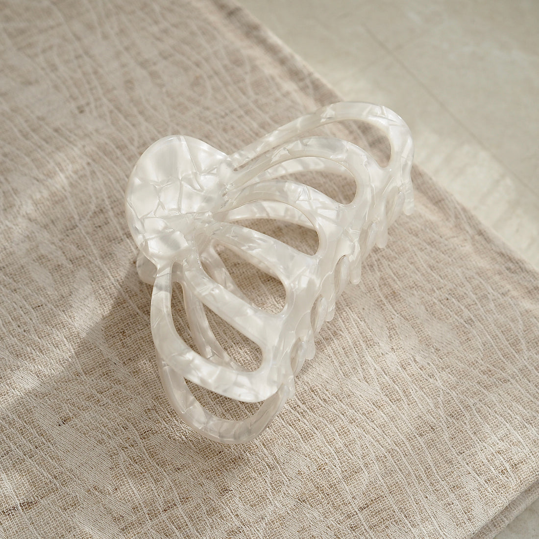 Haarklammer (white) von selected by edel weiss