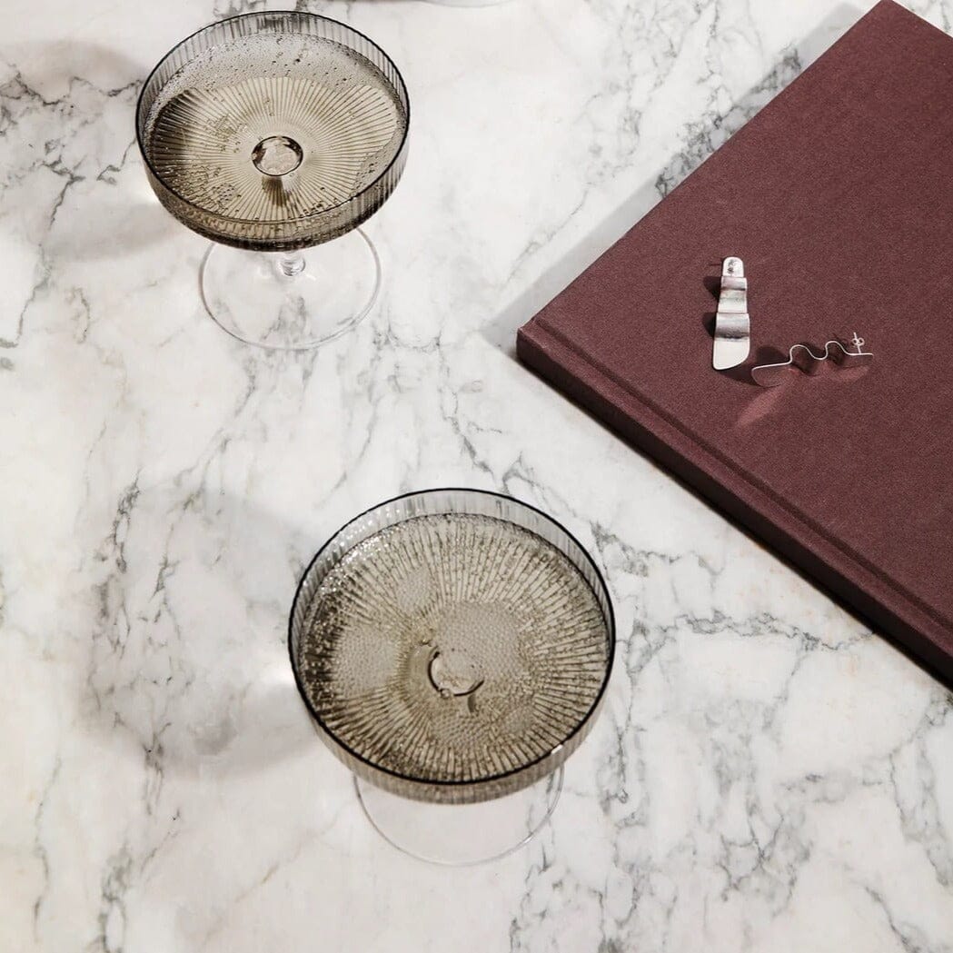 Ripple Champagner Gläser 2er Set (smoked grey) von ferm LIVING