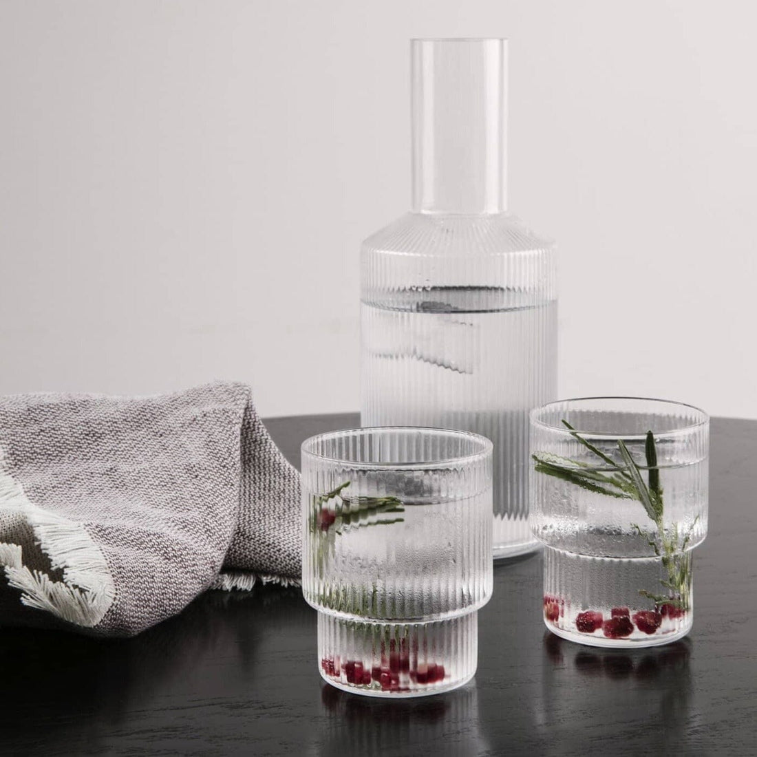 Ripple Glas 4er Set (clear) von ferm LIVING edel weiss