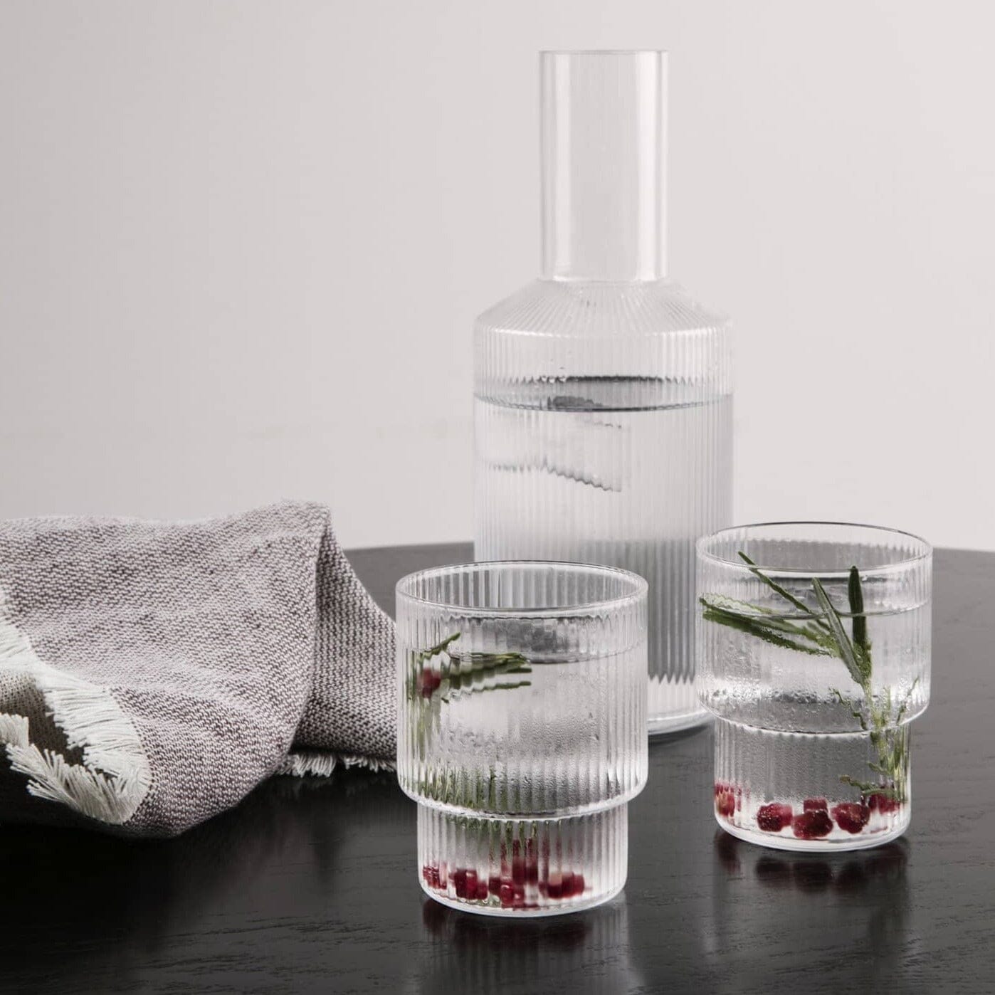 Ripple Glas 4er Set (clear) von ferm LIVING edel weiss