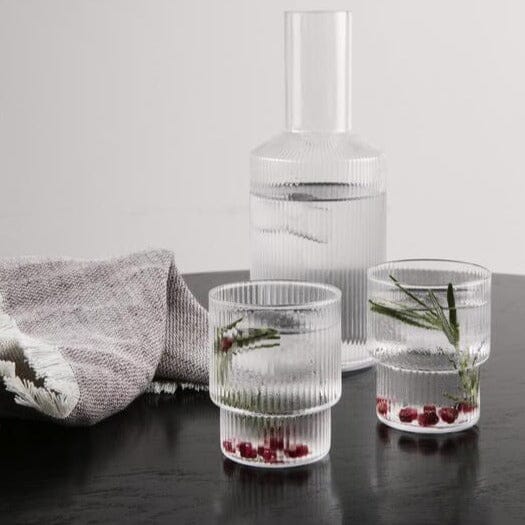 Ripple Karaffe (clear) von ferm LIVING edel weiss