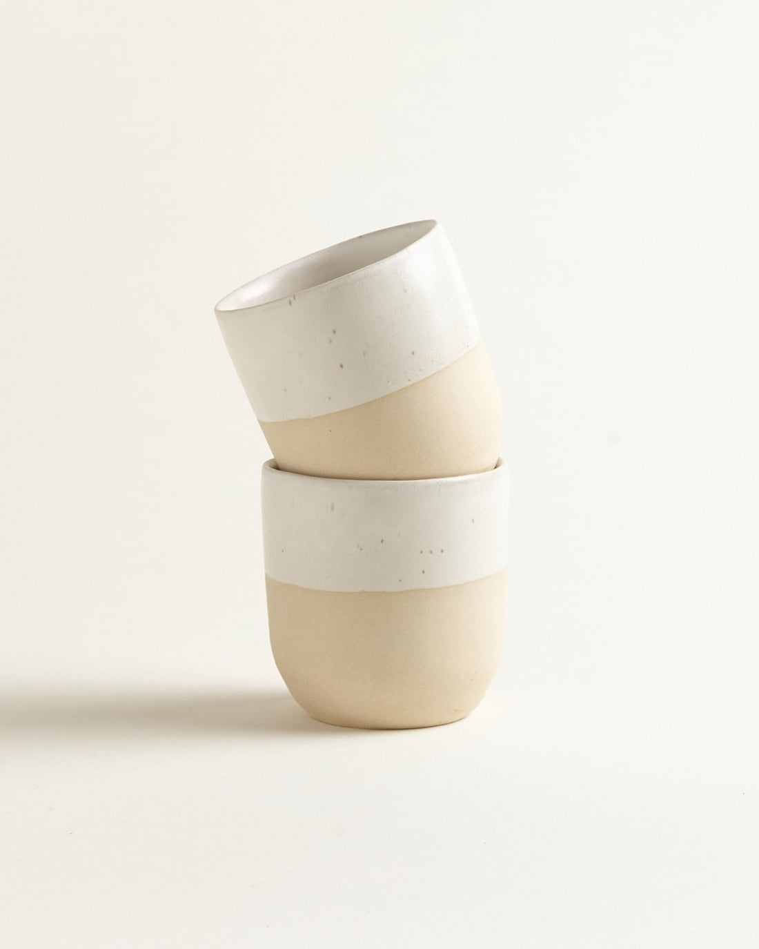 Becher (naturweiß dipped ) von onomao edel weiss