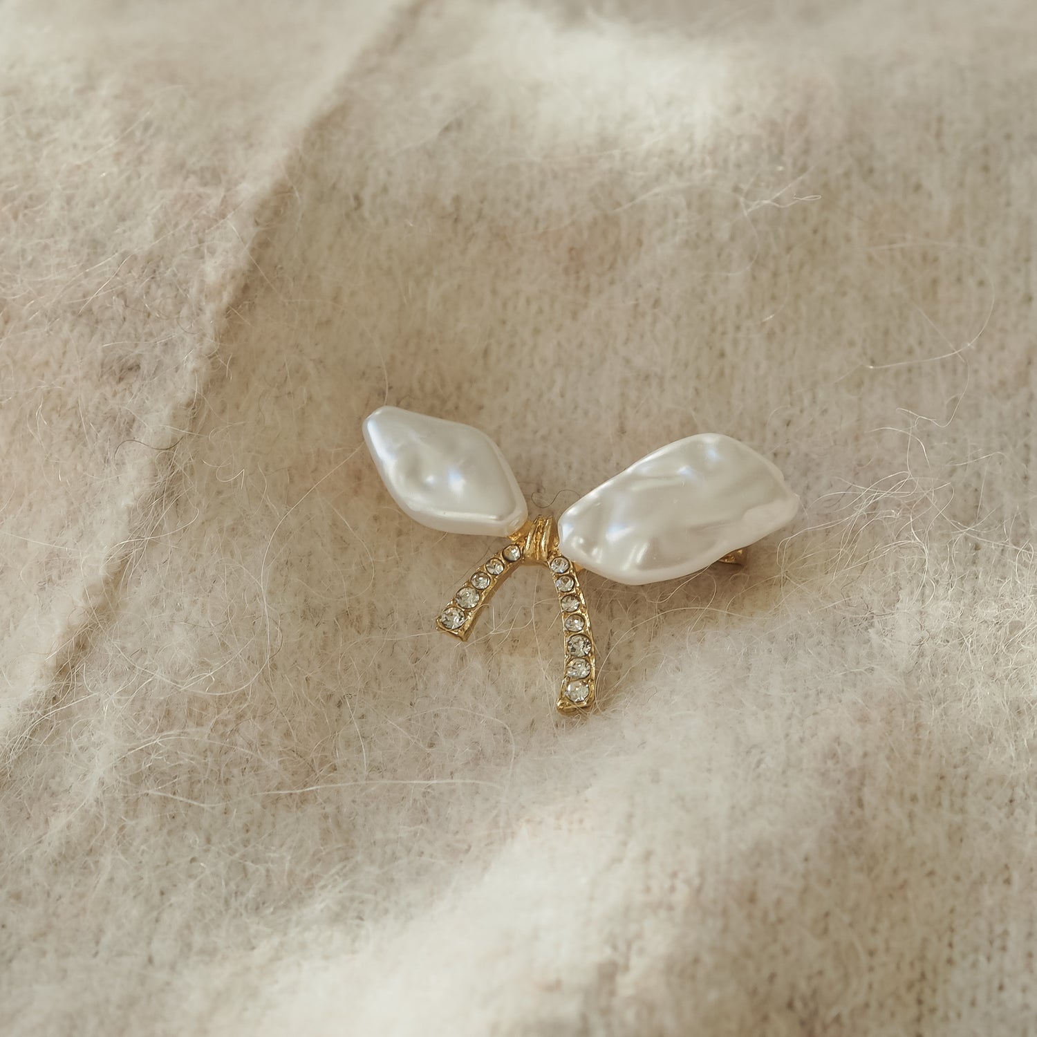 Brosche Bow von selected by edel weiss