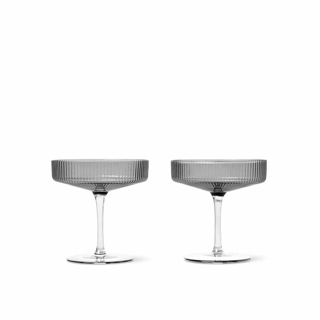 Ripple Champagner Gläser 2er Set (smoked grey) von ferm LIVING