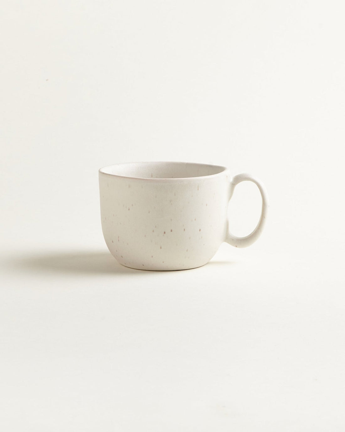 große Tasse (naturweiss) von onomao edel weiss